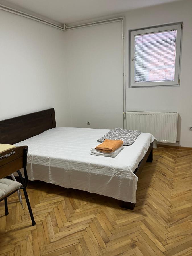 中华楼 - Belgrade Exterior photo